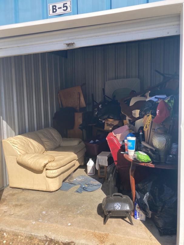 Storage Unit Auction in Atmore, AL at B & G Storage Atmore ends on